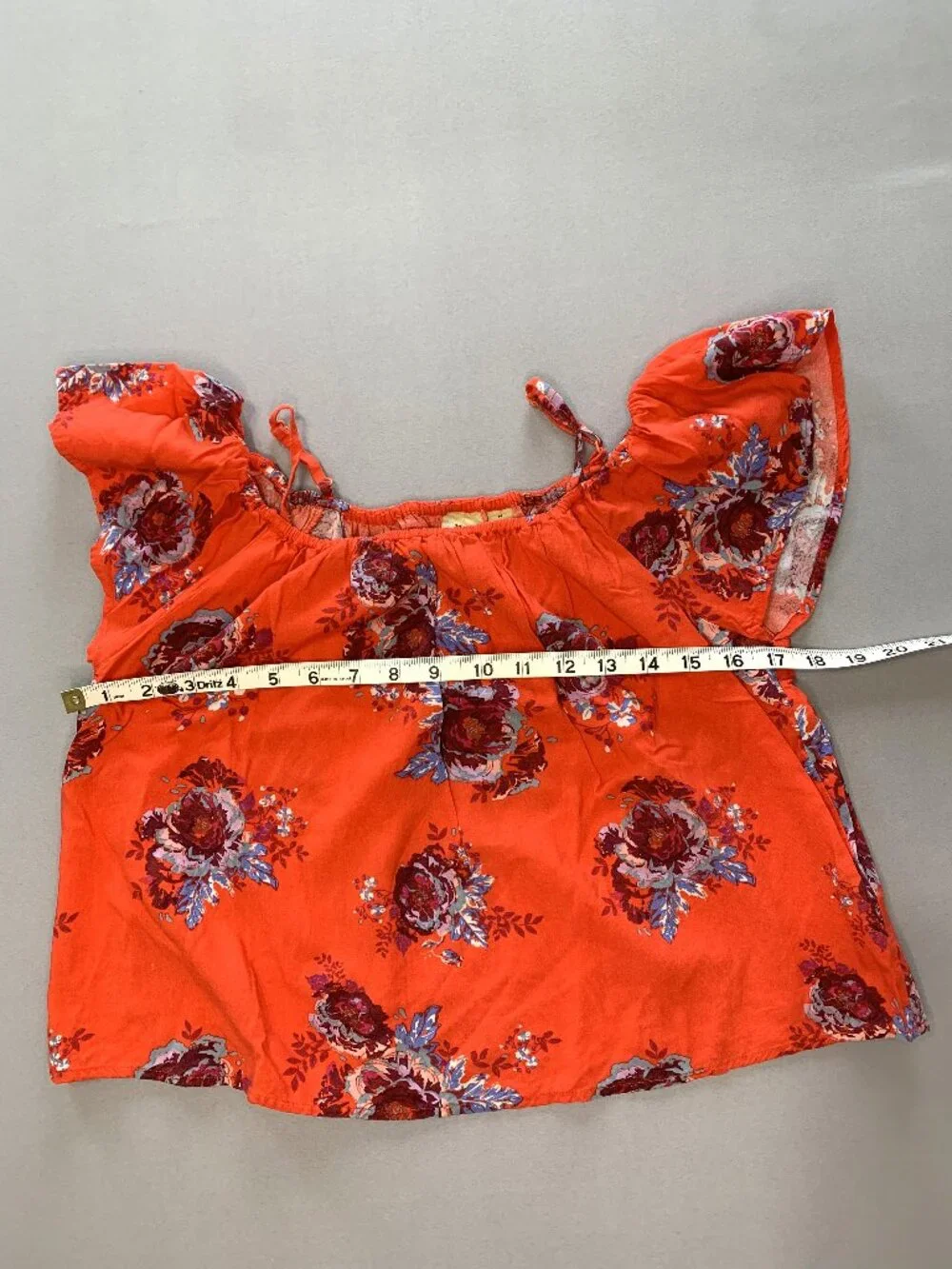 3 Piece Girl Bundle Like New Children's Place Shorts Off Shoulder Shirts Size 14 - Picture 4 of 12